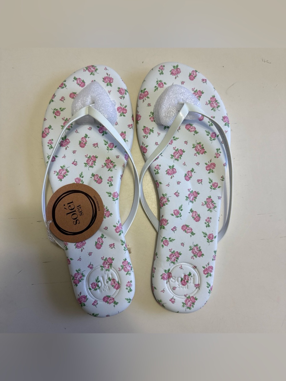 SOLEI SEA SANDALS WOMEN'S INDIE FLORAL WHITE VEGAN FLIP FLOPS SIZE 9 NEW